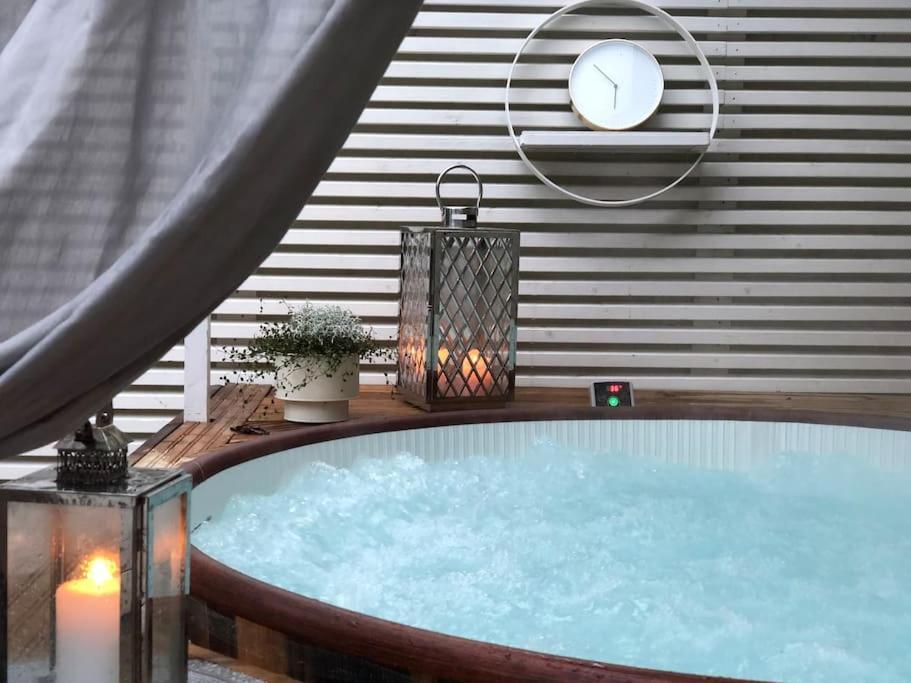 רובניימי Snowcrystal Home With Jacuzzi And Sauna מראה חיצוני תמונה