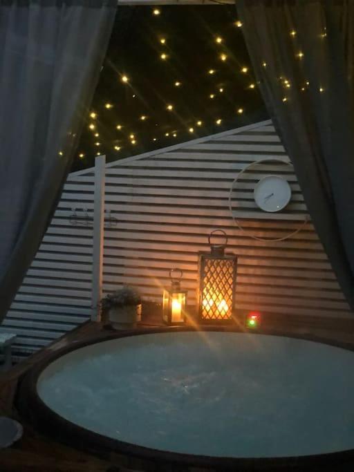 רובניימי Snowcrystal Home With Jacuzzi And Sauna מראה חיצוני תמונה
