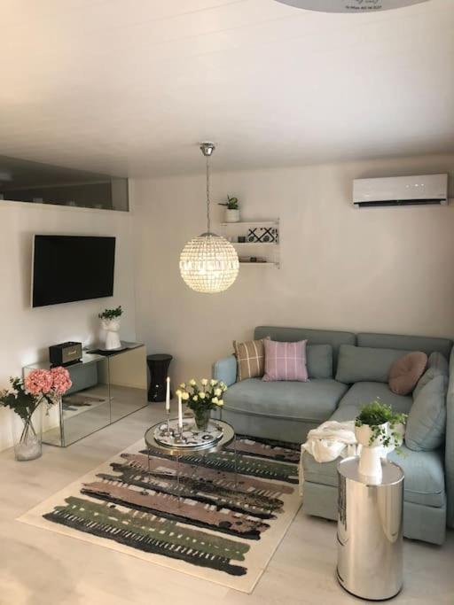רובניימי Snowcrystal Home With Jacuzzi And Sauna מראה חיצוני תמונה